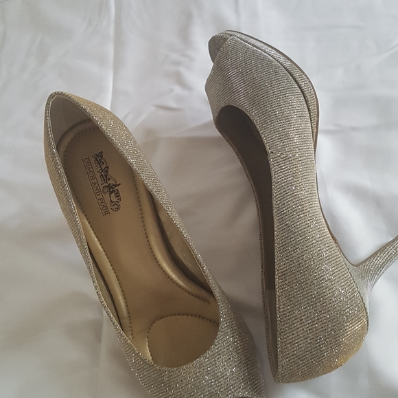 Classy Coach and four High heels size 8 - Picture 4 of 8